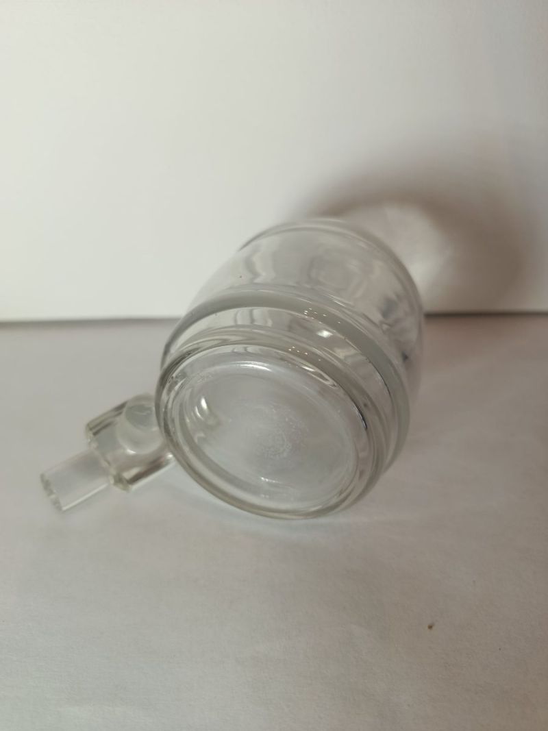 Flacon n° 79 : photo 4 d'un flacon de parfum ancien