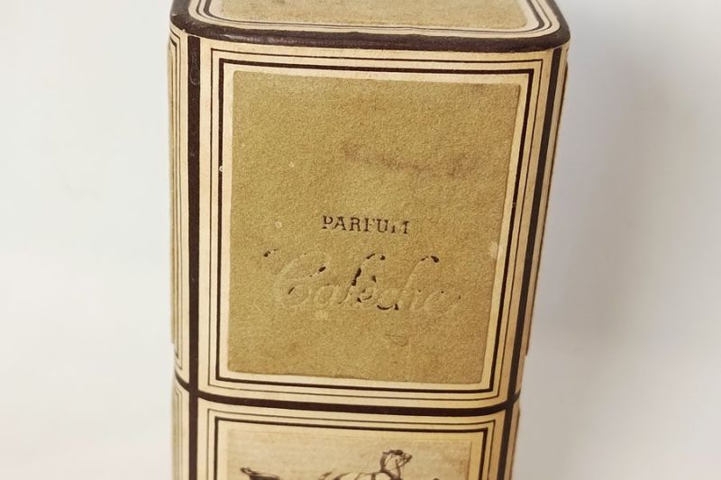 Lot de 2 flacons factices, Hermes : photo 3 d'un flacon de parfum ancien