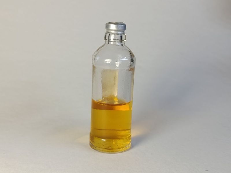 Flacon n° 44 : photo 2 : flacon de parfum ancien