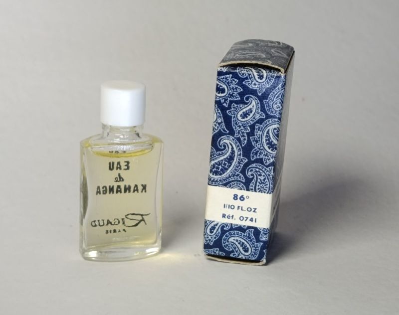 Eau de Kananga, Rigaud : photo 4 : Hauteur 4,8 cm plein en bon état