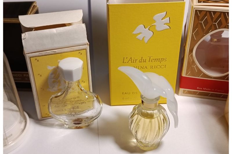 Lot de Miniatures, Nina Ricci : photo 5 d'un flacon de parfum ancien