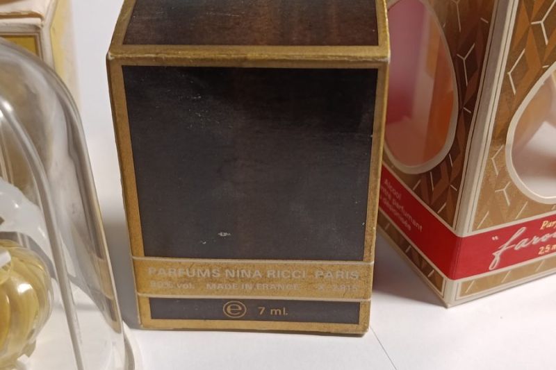 Lot de Miniatures, Nina Ricci : photo 4 d'un flacon de parfum ancien