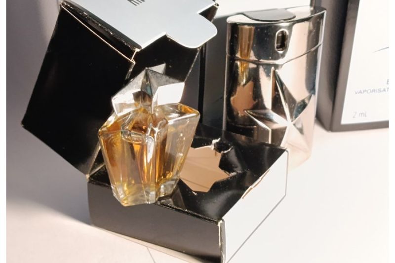 Lot de 3 miniatures, Mugler Thierry : photo 3 d'un flacon de parfum ancien