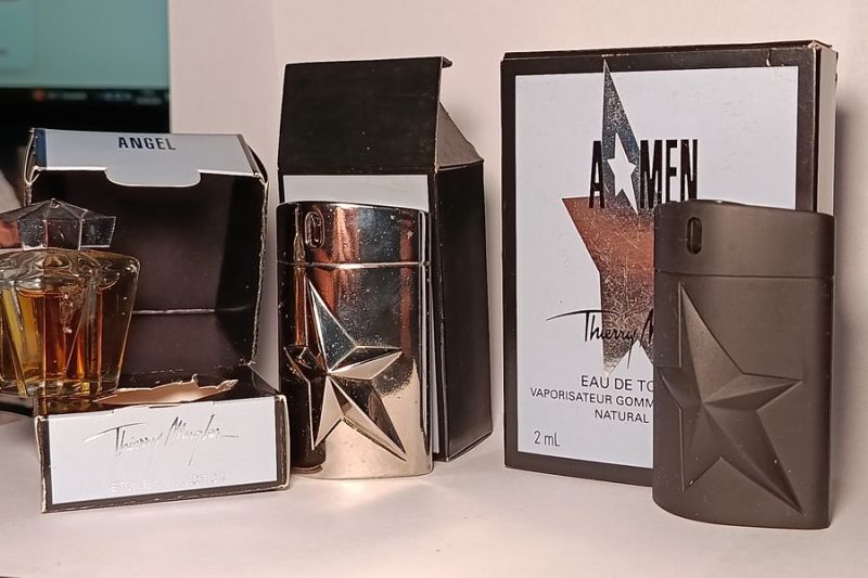 Lot de 3 miniatures, Mugler Thierry : photo 4 d'un flacon de parfum ancien