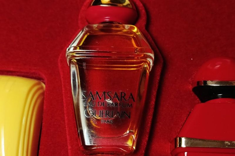 Samsara, Guerlain : photo 7 d'un flacon de parfum ancien