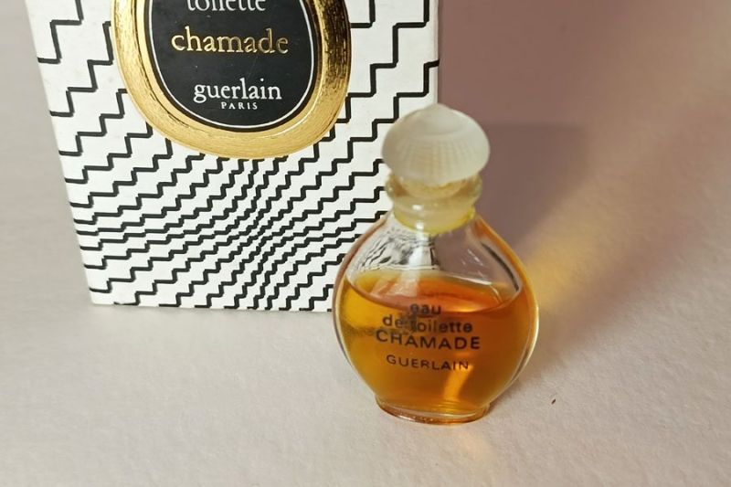 Chamade, Guerlain : photo 3 d'un flacon de parfum ancien