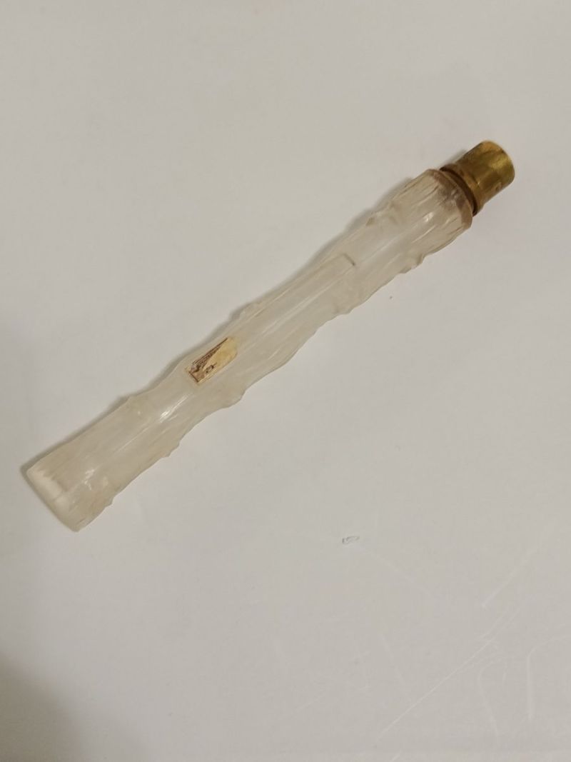 Flacon dit « Bambou », Lancôme : photo 2 : Flacon dit « Bambou », créé initialement à la fin des années 1940 / début des années 1950 pour contenir des eaux de toilette ou d'imitation…