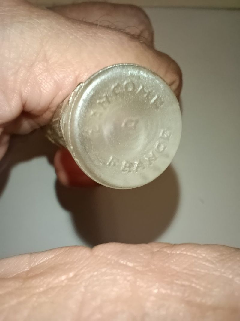 Flacon dit « Bambou », Lancôme : photo 6 : Flacon dit « Bambou », créé initialement à la fin des années 1940 / début des années 1950 pour contenir des eaux de toilette ou d'imitation…