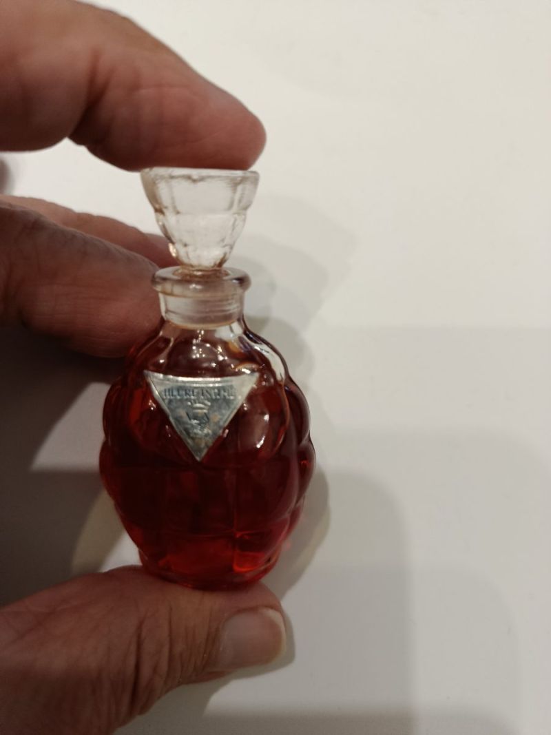 L’heure Intime, Vigny : photo 2 d'un flacon de parfum ancien