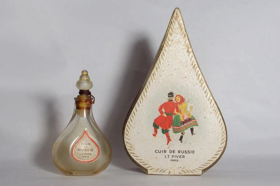 Cuir de Russie, L.T. Piver : photo 1 d'un flacon de parfum ancien